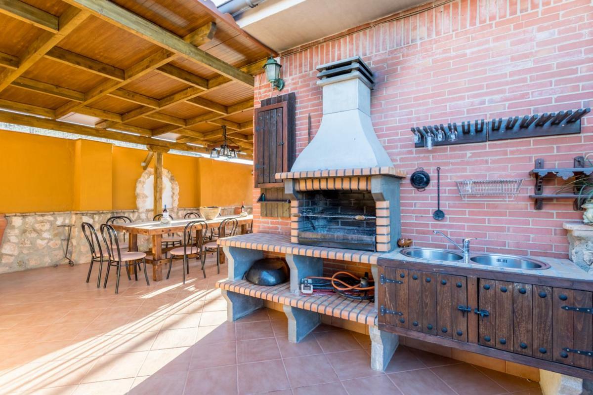 Casa Ludima Villa Fuentes de Andalucía Exterior photo